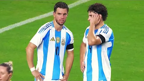 沙特世预赛18强激战，国足教练解读首发阵容——《环球时报》